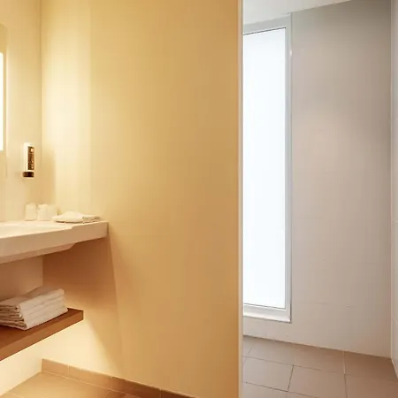 Lillenium Eurasante Otel 3*